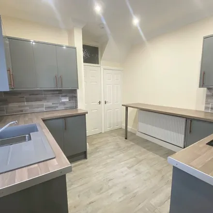 Rent this 4 bed townhouse on Garden Street in Ebbw Vale, NP23 6LP