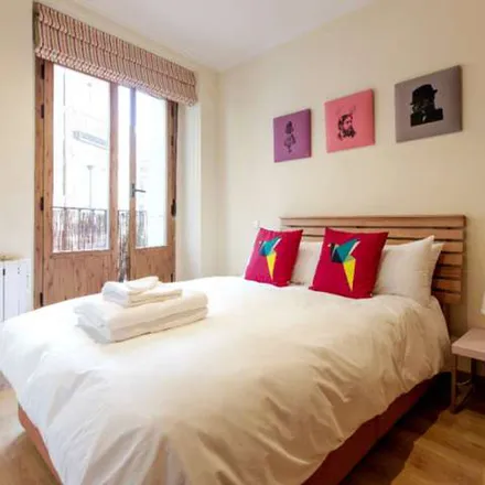 Rent this 1 bed apartment on Madrid in Calle de Latoneros, 3