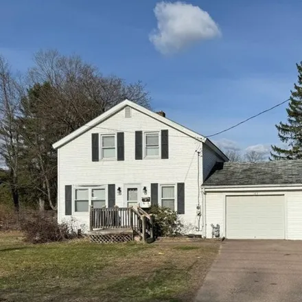 Buy this 3 bed house on 185 West Street in Essex Junction, VT 05452