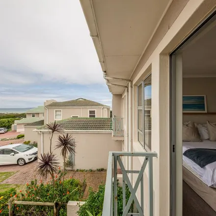 Rent this 3 bed townhouse on Bali Crescent in Bloubergstrand, Western Cape