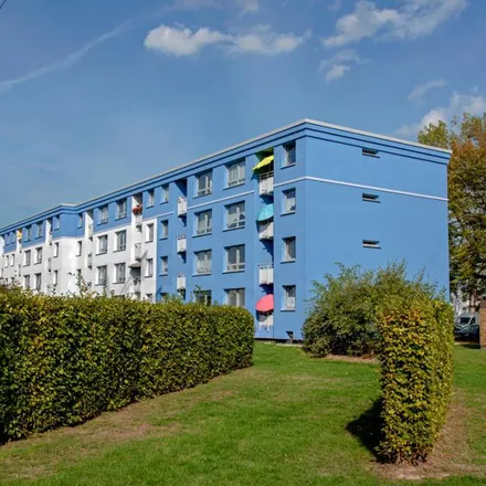 Image 1 - Grünauer Straße 7, 40789 Monheim am Rhein, Germany - Apartment for rent