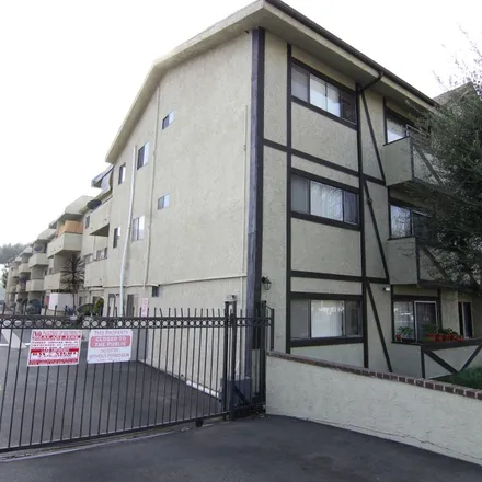 Image 9 - 10059 Toluca Lake Avenue, Los Angeles, CA 91602, USA - Apartment for rent