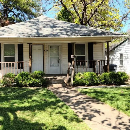 Buy this 3 bed house on 1527 Waweenoc Avenue in Dallas, TX 75216