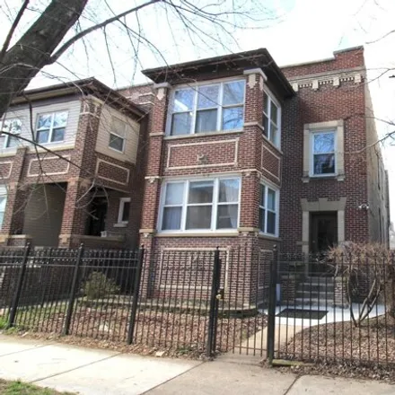 Rent this 3 bed house on 4426 North Whipple Street in Chicago, IL 60625