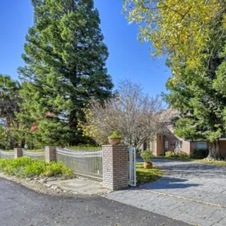 Image 3 - 559 Crocker Road, Sacramento County, CA 95864, USA - House for sale