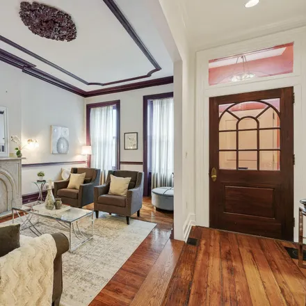 Image 3 - 2105 Pine Street, Philadelphia, PA 19103, USA - Townhouse for sale