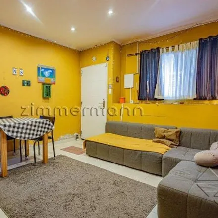 Buy this 2 bed house on Rua Coronel Melo de Oliveira 426 in Pompéia, São Paulo - SP