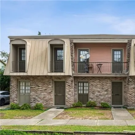 Buy this 6 bed townhouse on 7101 Maple Street in New Orleans, LA 70118
