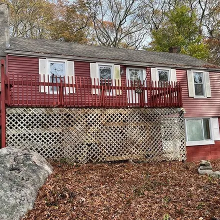 Rent this 3 bed apartment on 230 Cow Hill Road in Groton, CT 06355