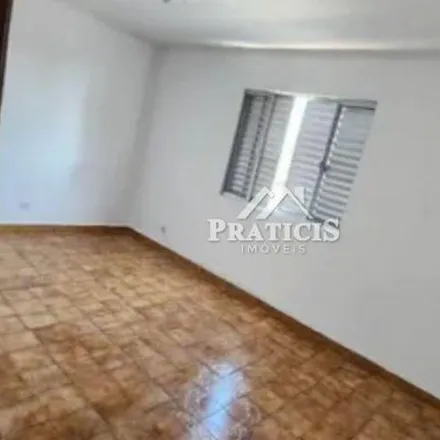 Rent this 4 bed house on Rua Pedro Francisco Viana 91 in Cambuci, São Paulo - SP