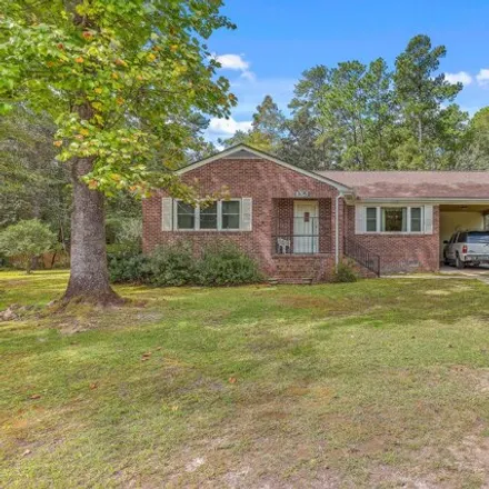 Rent this 3 bed house on 145 South Street in Shephard Park, Summerville