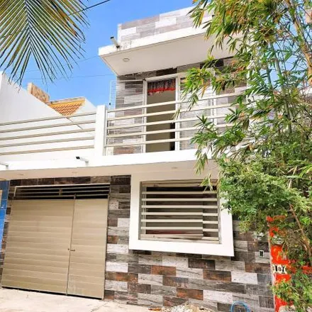 Buy this 3 bed house on Calle Yolanda Reyes Pale 308 in Villa Rica II, 91810