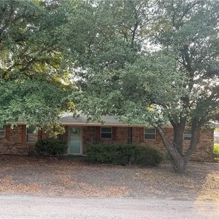 Image 1 - 238 South Spencer Street, Mart, McLennan County, TX 76664, USA - House for sale