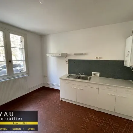 Rent this 2 bed apartment on 2 Rue de la Chaussée in 61000 Alençon, France