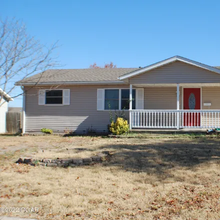 Buy this 4 bed house on 2419 New Hampshire Avenue in Sunnyvale, Joplin