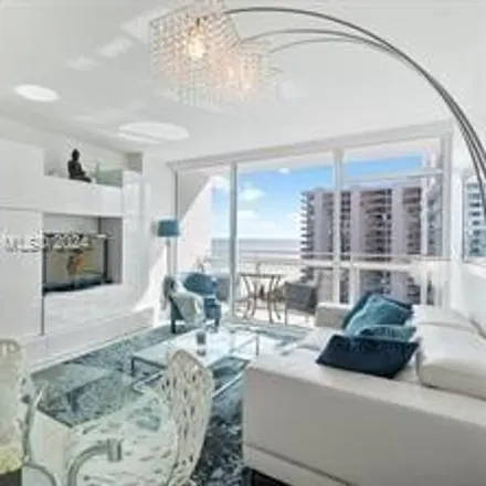 Image 4 - The Grill, Beachwalk, Atlantic Heights, Miami Beach, FL 33141, USA - Condo for sale