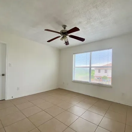 Image 9 - 2826 Foxtail Palm, Harlingen, TX 78552, USA - House for sale