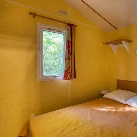 Rent this 3 bed house on Les Eyzies de Tayac Sireuil in Avenue de la Préhistoire, 24620 Les Eyzies