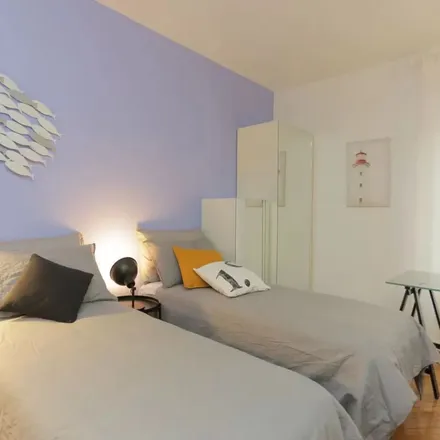 Rent this 2 bed apartment on Via Tonale 19 in 20124 Milan MI, Italy
