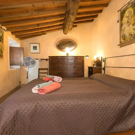 Rent this 2 bed house on Pisa