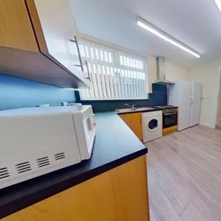 Rent this 5 bed house on Treforest High Level in Hilda Street, Hawthorn