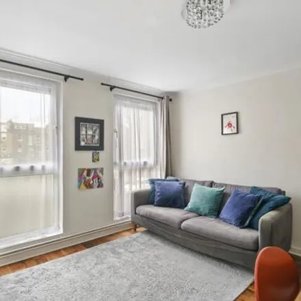 Image 3 - 327 Hornsey Road, London, N4 3GY, United Kingdom - Apartment for sale