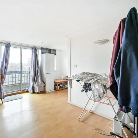 Rent this 2 bed apartment on Leith Towers in Grange Vale, London