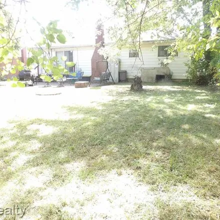 Image 8 - 30574 Cherry Avenue, Romulus, MI 48174, USA - House for sale