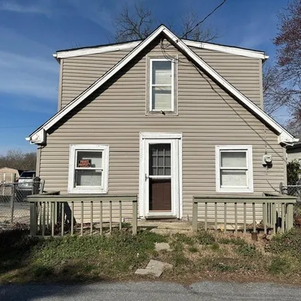 Image 1 - 2 Davis Street, Sunnyside, Lancaster, PA 17602, USA - House for sale