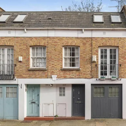 Rent this 2 bed house on 27 Royal Crescent Mews in London, W11 4SY