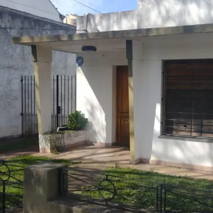 Buy this 2 bed house on Avenida San Martín 1103 in Partido de Florencio Varela, Florencio Varela