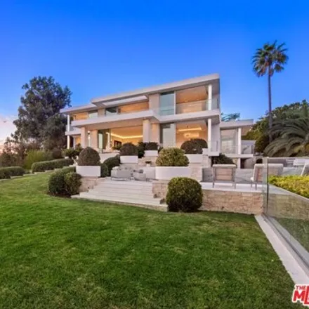 Image 6 - 9315 Beverlycrest Drive, Beverly Hills, CA 90210, USA - House for sale
