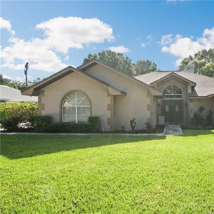 Buy this 3 bed house on 705 Lake Eloise Place Drive in Polk County, FL 33884