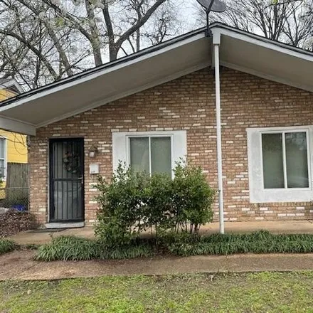 Buy this 4 bed house on 3270 Coleman Avenue in Memphis, TN 38112