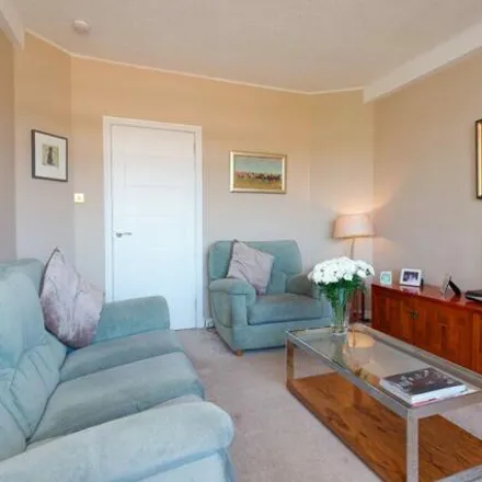 Image 5 - Kelvin Court, Great Western Road, Glasgow, G12 0AG, United Kingdom - Apartment for sale