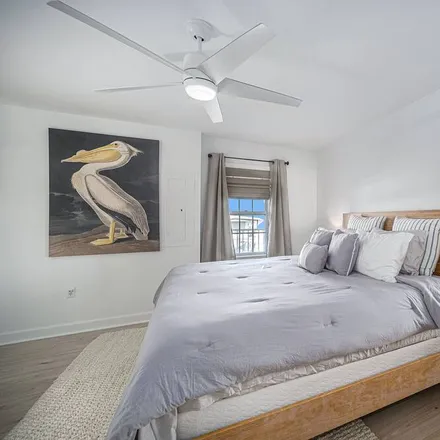 Rent this 2 bed condo on Charleston