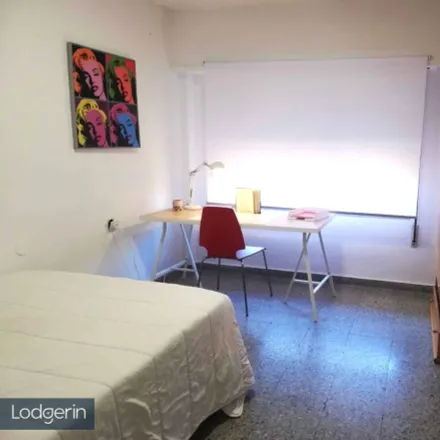 Rent this studio room on Cervecería La Principal in Carrer de Polo y Peyrolón, 5