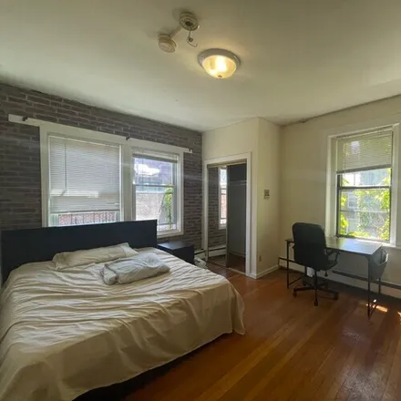 Rent this studio apartment on 40 Anderson St