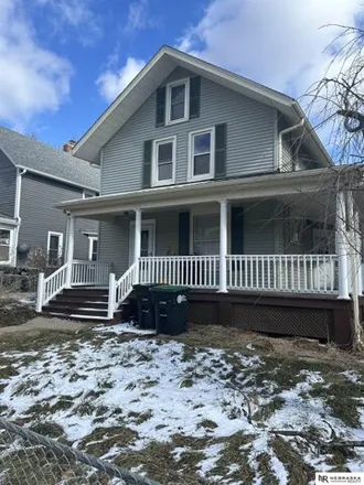 Buy this 4 bed house on 1077 North 33rd Street in Omaha, NE 68131