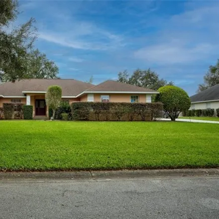 Buy this 4 bed house on 4340 Southeast 106th Street in Belleview, Marion County