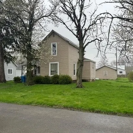 Buy this 3 bed house on 541 Smith Avenue in Kenton, OH 43326