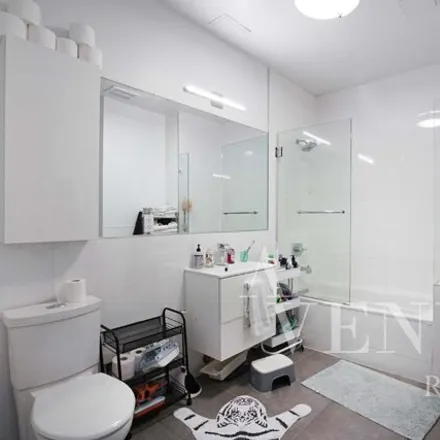 Image 6 - 230 East 124th Street, New York, NY 10035, USA - Condo for rent