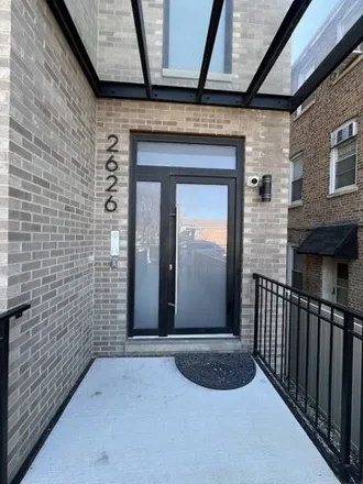 Buy this 3 bed condo on 2626 South Wallace Street in Chicago, IL 60616