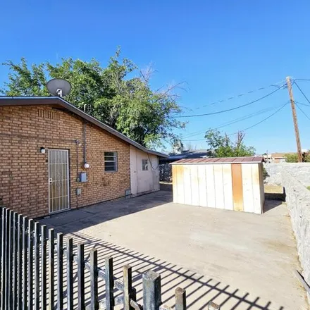 Image 4 - 1845 Golden Dr, Las Cruces, New Mexico, 88005 - House for sale