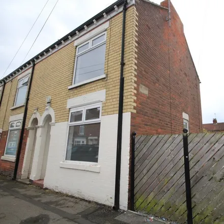 Rent this 3 bed house on Estcourt Primary Academy in Estcourt Street, Hull