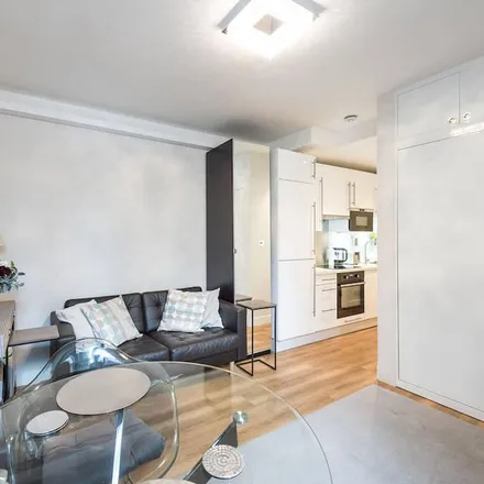 Rent this 1 bed apartment on London in SW3 3TT, United Kingdom