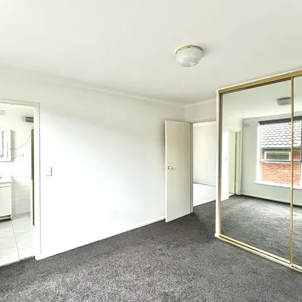 Image 3 - Carroll Crescent, Glen Iris VIC 3146, Australia - Apartment for rent