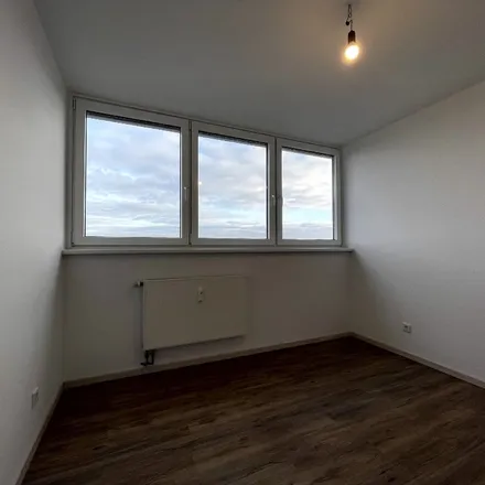 Rent this 3 bed apartment on Bogenstraße 47 in 47799 Krefeld, Germany