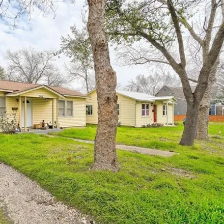 Image 3 - 502 Normandy St, Austin, Texas, 78745 - House for sale