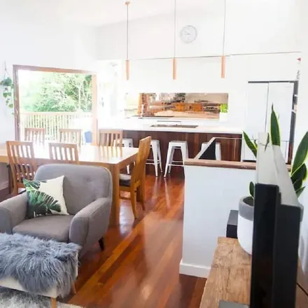 Rent this 2 bed house on Brisbane City QLD 4104